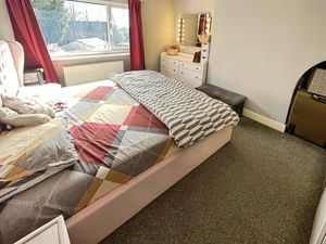 Bedroom- click for photo gallery